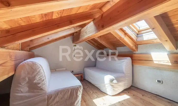 Rexer-VERRAYES-Piccola-casetta-soleggiata-semiindipendente-su-pi-livelli-con-giardino-Altro