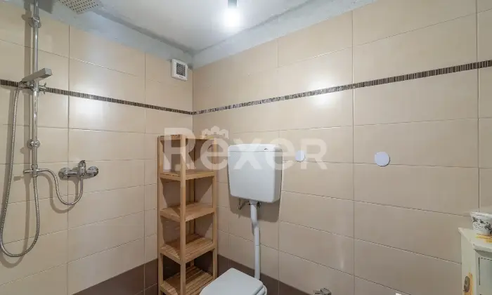 Rexer-VERRAYES-Piccola-casetta-soleggiata-semiindipendente-su-pi-livelli-con-giardino-Altro