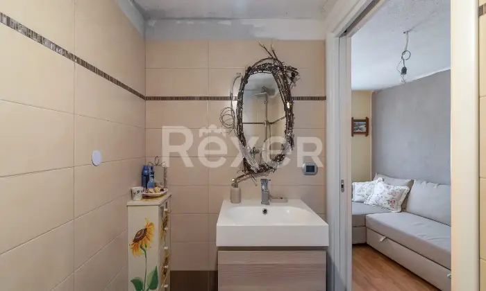 Rexer-VERRAYES-Piccola-casetta-soleggiata-semiindipendente-su-pi-livelli-con-giardino-Altro
