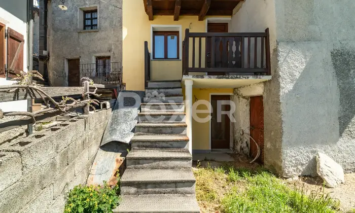 Rexer-VERRAYES-Piccola-casetta-soleggiata-semiindipendente-su-pi-livelli-con-giardino-Altro