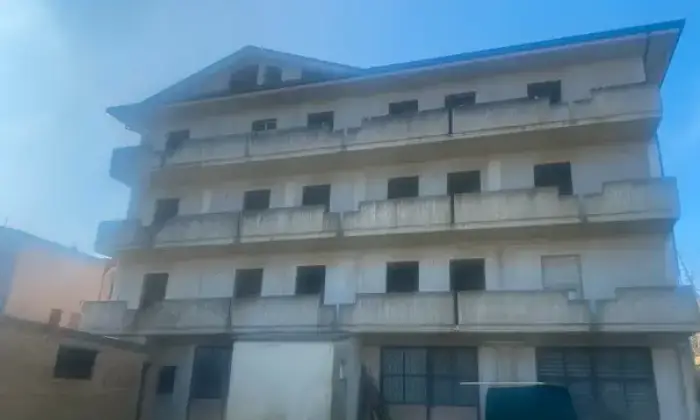 Rexer-Falerone-Vendesi-intero-edificio-in-Via-Pozzo-a-Falerone-Altro