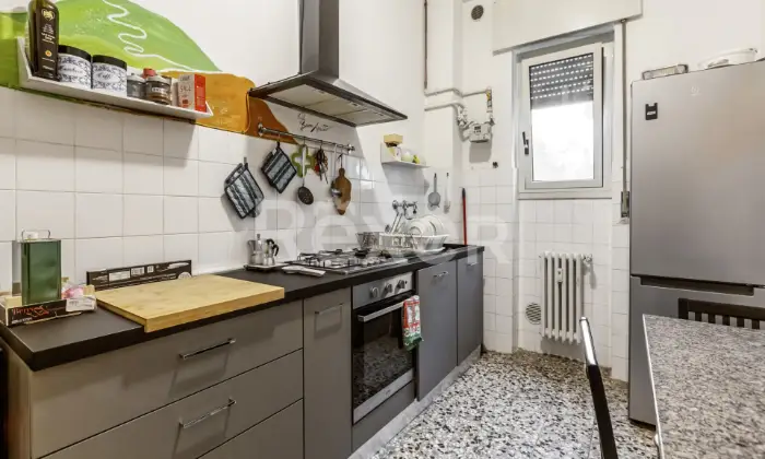 Rexer-Milano-Quattro-locali-con-doppi-servizi-Altro
