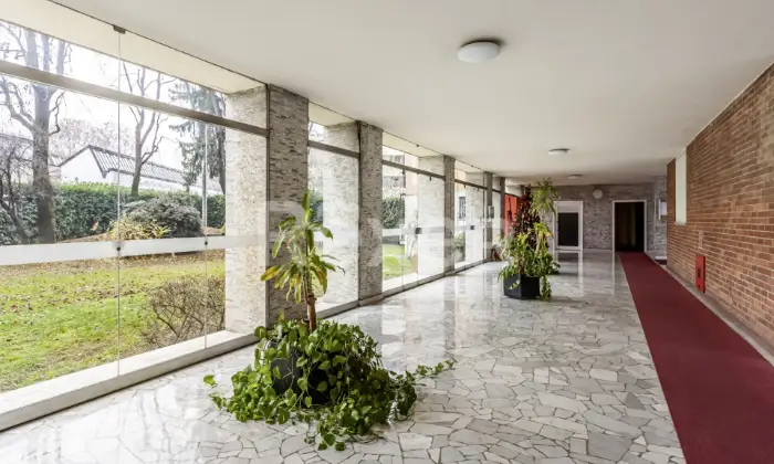 Rexer-Milano-Quattro-locali-con-doppi-servizi-Altro
