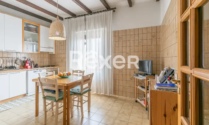 Rexer-Bologna-Bolognina-appartamento-con-balcone-e-cantina-Altro