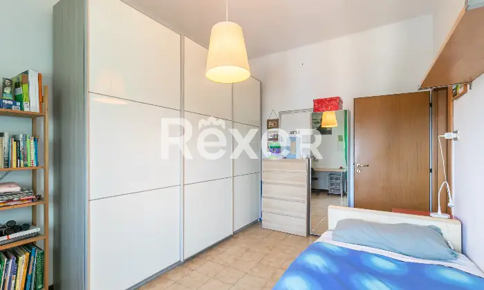 Rexer-Bologna-Bolognina-appartamento-con-balcone-e-cantina-Altro