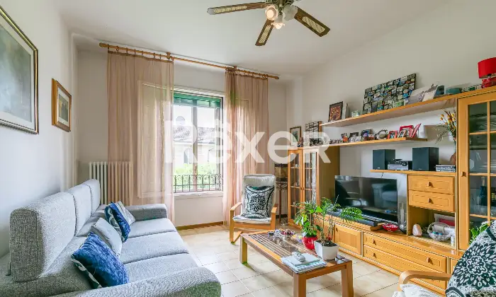 Rexer-Bologna-Bolognina-appartamento-con-balcone-e-cantina-Altro