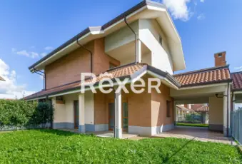 Rexer-CIRIE-Villa-Unifamiliare-Giardino