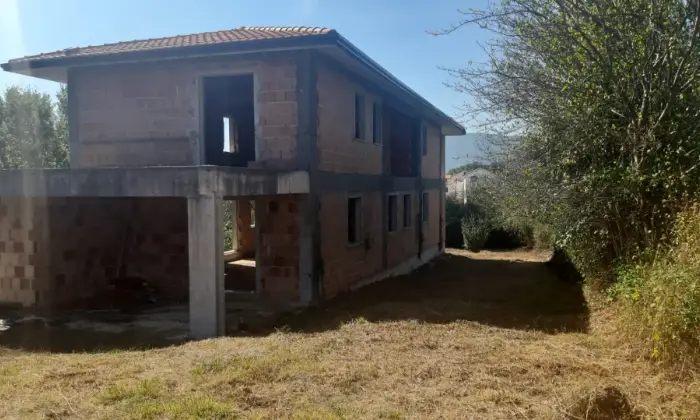 Rexer-Rocchetta-a-Volturno-Casale-in-vendita-in-via-Colle-Principe-a-Rocchetta-a-Volturno-Altro