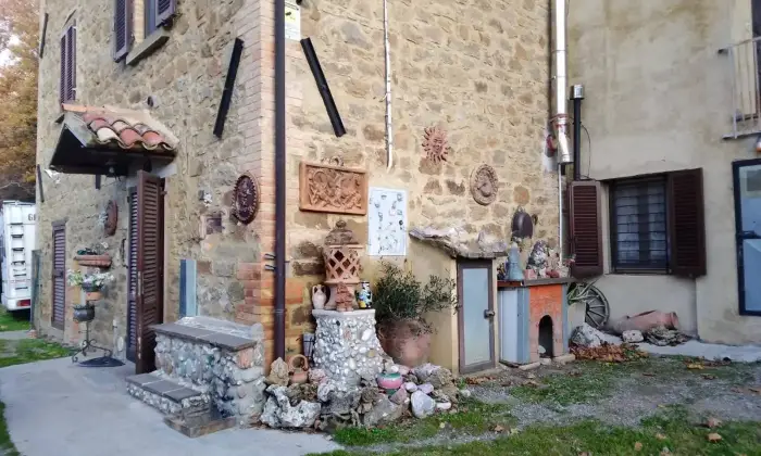 Rexer-Citt-di-Castello-Vendesi-porzione-di-casale-in-pietra-a-VolterranoCitt-di-Castello-Altro