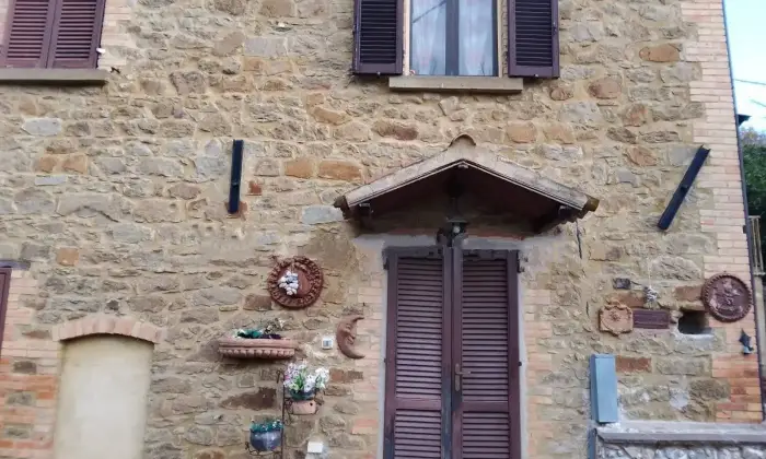 Rexer-Citt-di-Castello-Vendesi-porzione-di-casale-in-pietra-a-VolterranoCitt-di-Castello-Altro