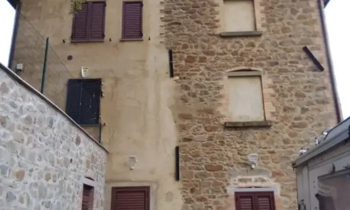 Rexer-Citt-di-Castello-Vendesi-porzione-di-casale-in-pietra-a-VolterranoCitt-di-Castello-Altro