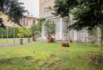 Rexer-Palazzolo-sullOglio-PALAZZOLO-SULLOGLIO-VENDESI-VILLA-LIBERTY-CON-PARCO-E-DEPENDANCE-Altro