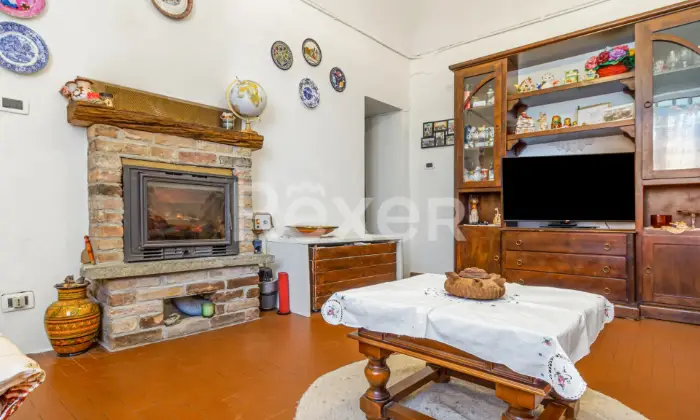 Rexer-Castagnole-Monferrato-Affascinante-Cascina-Ristrutturata-con-Bosco-Privato-a-Castagnole-Monferrato-Altro