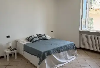 Rexer-Montemarciano-Appartamento-ristrutturato-in-centro-a-Montemarciano-AN-Camera-da-letto