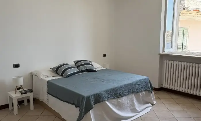 Rexer-Montemarciano-Appartamento-ristrutturato-in-centro-a-Montemarciano-AN-Camera-da-letto