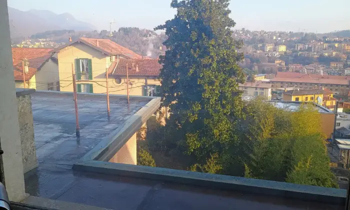 Rexer-VARESE-Villa-singola-e-capannone-di-grandi-dimensioni-Altro