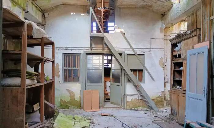 Rexer-Varese-Villa-singola-e-capannone-di-grandi-dimensioni-Altro