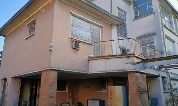 Rexer-VARESE-Villa-singola-e-capannone-di-grandi-dimensioni-Altro