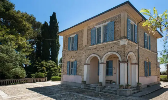 Rexer-Osimo-Villa-in-vendita-in-via-Abbadia-Altro