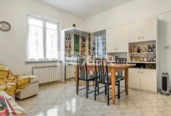 Rexer-Genova-PIAZZA-PETRELLA-IN-VENDITA-VANI-CON-TERRAZZO-SOPRASTANTE-Altro