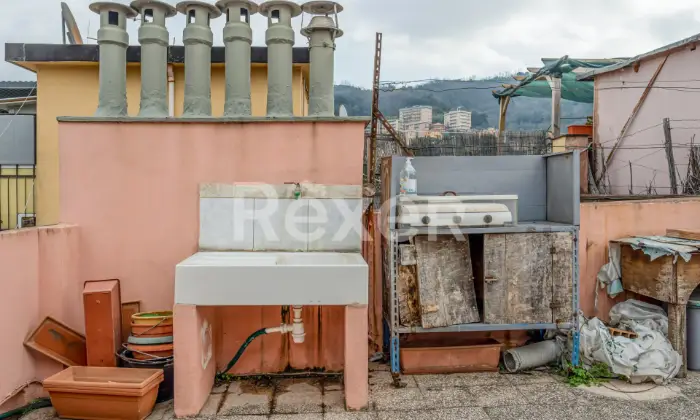 Rexer-Genova-PIAZZA-PETRELLA-IN-VENDITA-VANI-CON-TERRAZZO-SOPRASTANTE-Altro