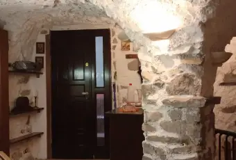 Rexer-Carro-Vendesi-casa-su-livelli-a-Carro-SP-Altro