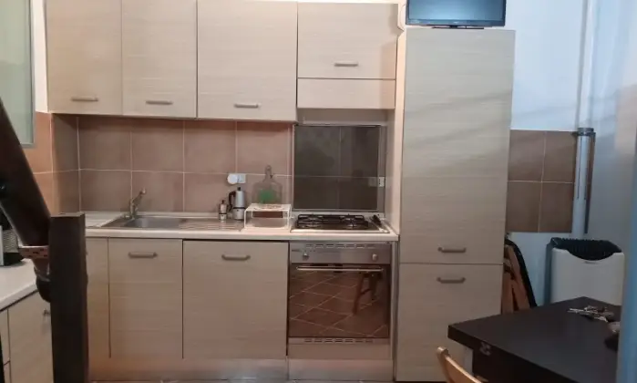 Rexer-Carro-Vendesi-casa-su-livelli-a-Carro-SP-Altro