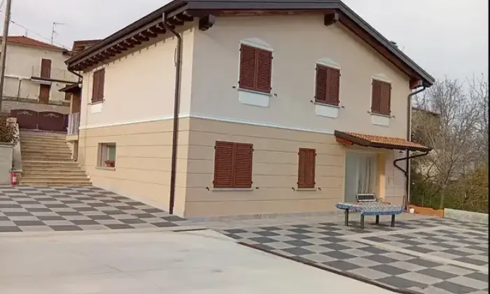 Rexer-Villa-Minozzo-Porzione-di-villa-con-giardino-a-Villa-Minozzo-Eleganza-comfort-e-possibilit-di-acquisto-dellintera-propriet-Altro