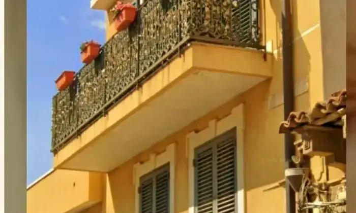 Rexer-Catania-da-privato-vendesi-ampia-casa-autonoma-a-Catania-zona-Leopardi-Esterno
