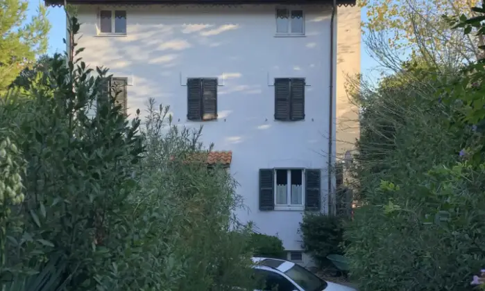 Rexer-Montemarciano-Porzione-di-villa-storica-bifamiliare-Terrazzo