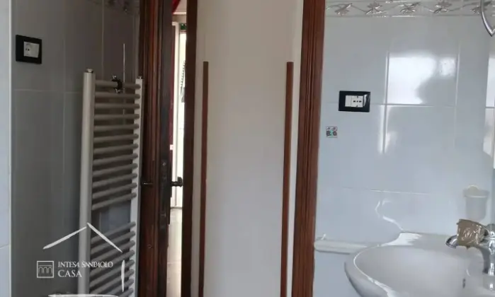 Rexer-Genova-Appartamento-con-ampio-balcone-vista-panoramica-e-due-cantine-Altro