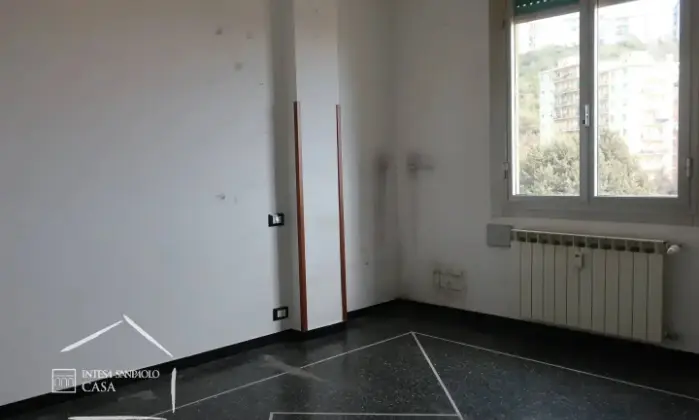 Rexer-Genova-Appartamento-con-ampio-balcone-vista-panoramica-e-due-cantine-Altro