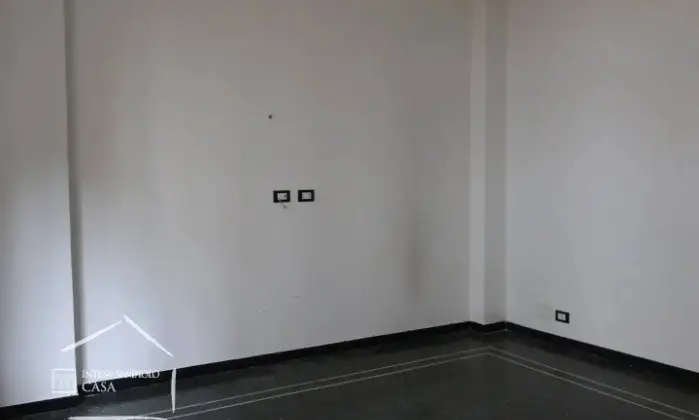Rexer-Genova-Appartamento-con-ampio-balcone-vista-panoramica-e-due-cantine-Altro