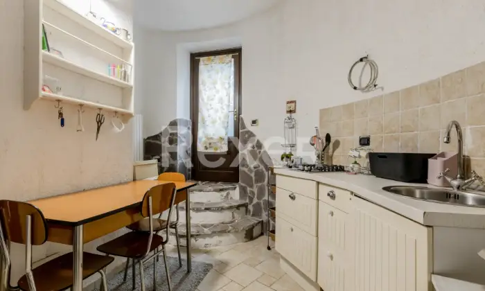Rexer-Gazzola-Casa-indipendente-su-piani-Altro