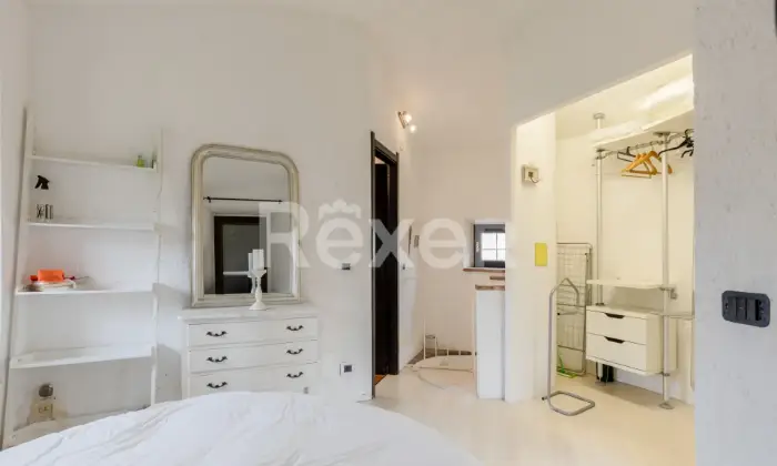 Rexer-Gazzola-Casa-indipendente-su-piani-Altro
