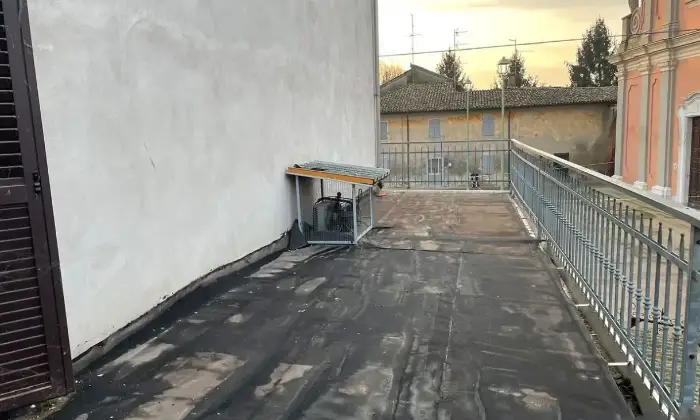Rexer-Polesine-Parmense-Vendesi-edificio-con-abitazione-e-locale-commerciale-Altro