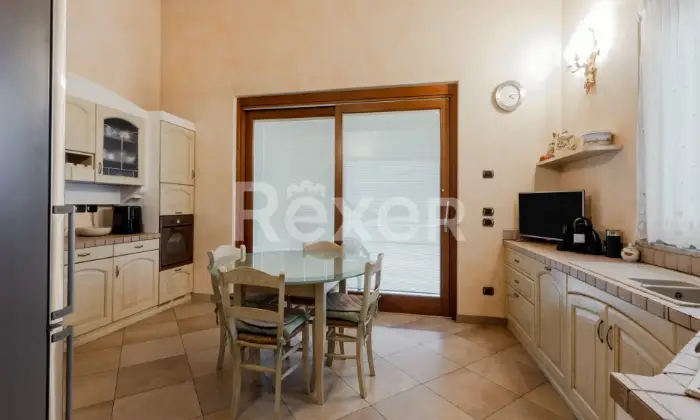 Rexer-Parre-Soluzione-indipendente-con-giardino-a-Parre-BG-Altro