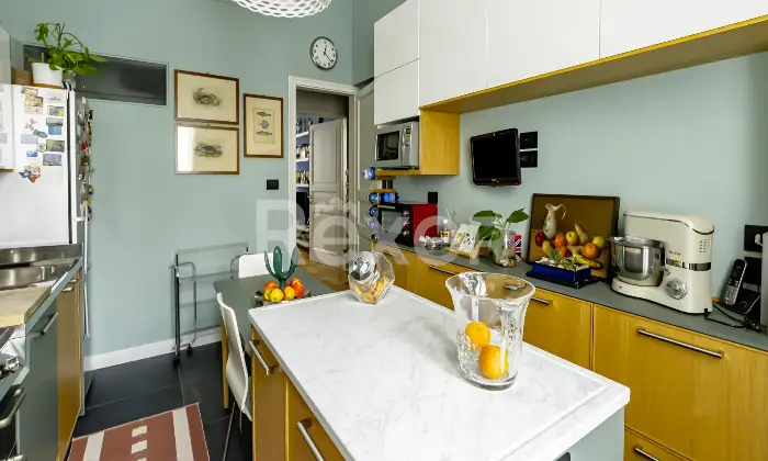 Rexer-Bologna-Centro-Storico-adiacenze-piazza-Carducci-appartamento-mq-Altro