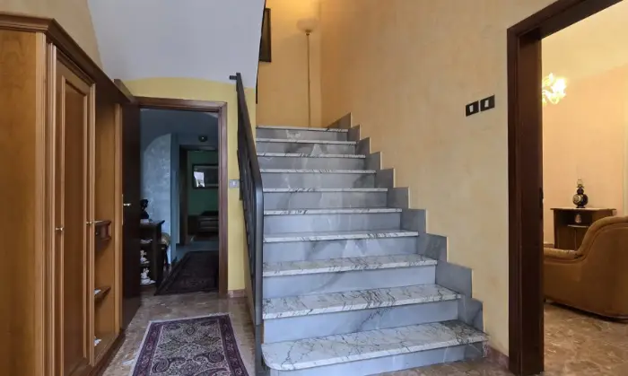 Rexer-Arielli-Casa-indipendente-nel-centro-storico-del-paese-Altro