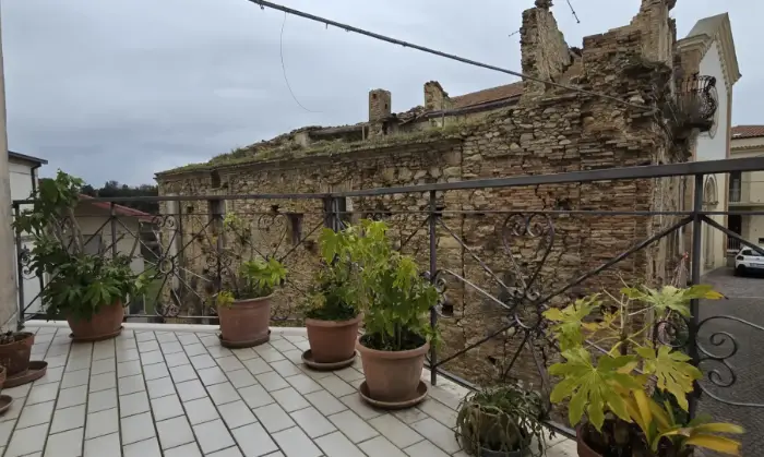 Rexer-Arielli-Casa-indipendente-nel-centro-storico-del-paese-Altro