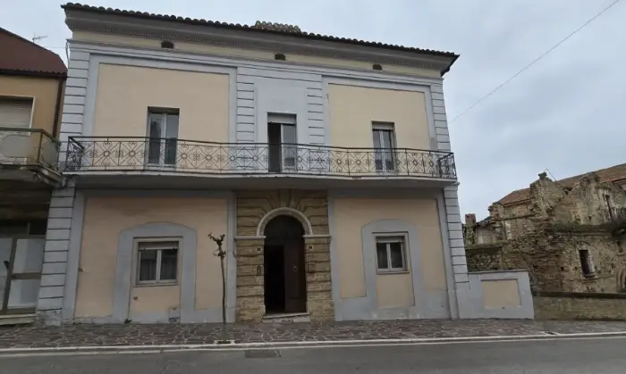 Rexer-Arielli-Casa-indipendente-nel-centro-storico-del-paese-Altro