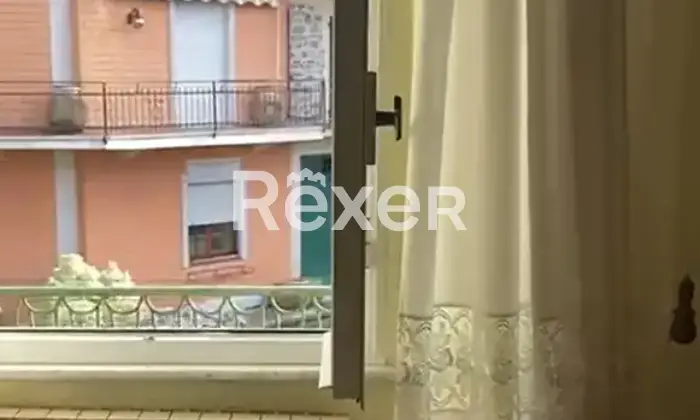 Rexer-Fivizzano-Vendesi-casa-indipendente-in-Piazza-Gioco-Fivizzano-Camera-da-letto