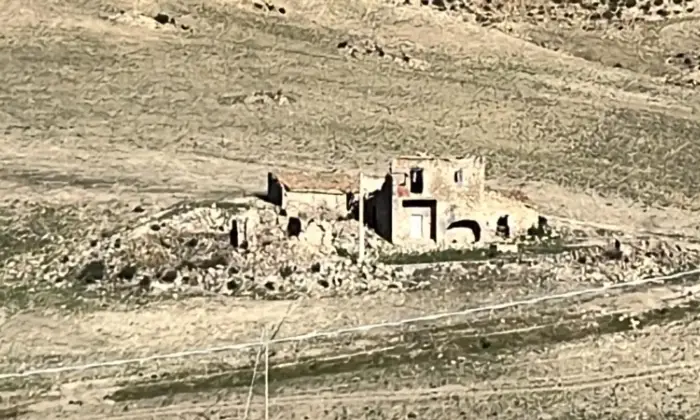 Rexer-Catenanuova-Casale-con-Terreno-a-Catenanuova-Altro