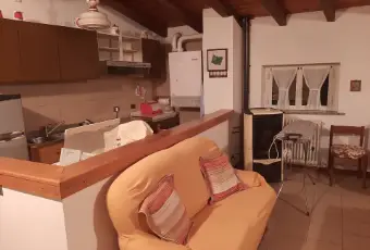 Rexer-Ventasso-Casa-singola-con-ristorante-pizzeria-Salone