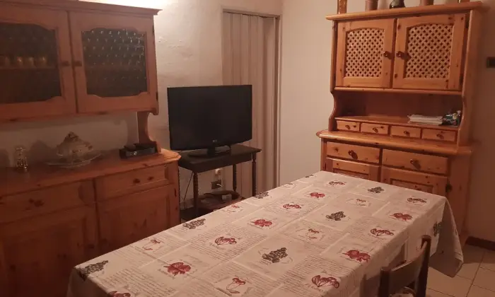 Rexer-Ventasso-Casa-singola-con-ristorante-pizzeria-Cucina