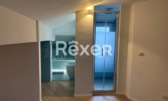 Rexer-Roma-Mansarda-in-Piazzale-Eugenio-Morelli-Gianicolense-Roma-Altro