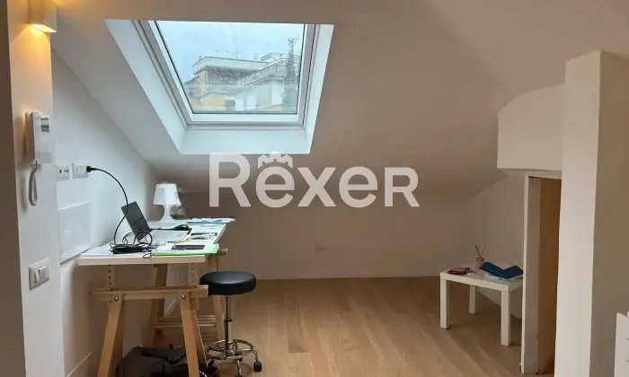 Rexer-Roma-Mansarda-in-Piazzale-Eugenio-Morelli-Gianicolense-Roma-Altro