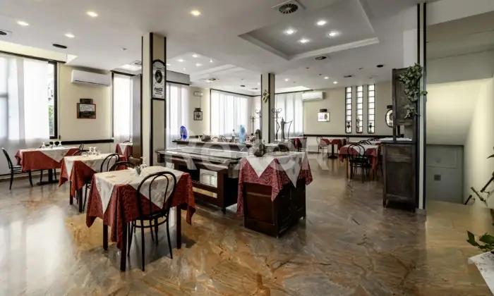 Rexer-Borgonuovo-Locale-commerciale-di-circa-mq-Altro
