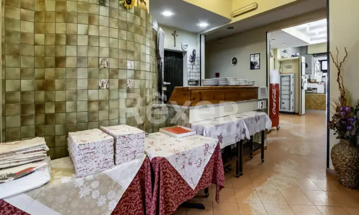 Rexer-Borgonuovo-Locale-commerciale-di-circa-mq-Altro