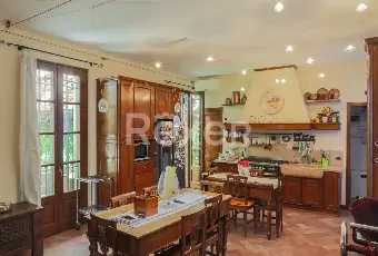 Rexer-Monza-Monza-Prestigiosa-Dimora-in-Cascina-Storica-del-con-Giardino-Privato-e-Dpendance-Altro